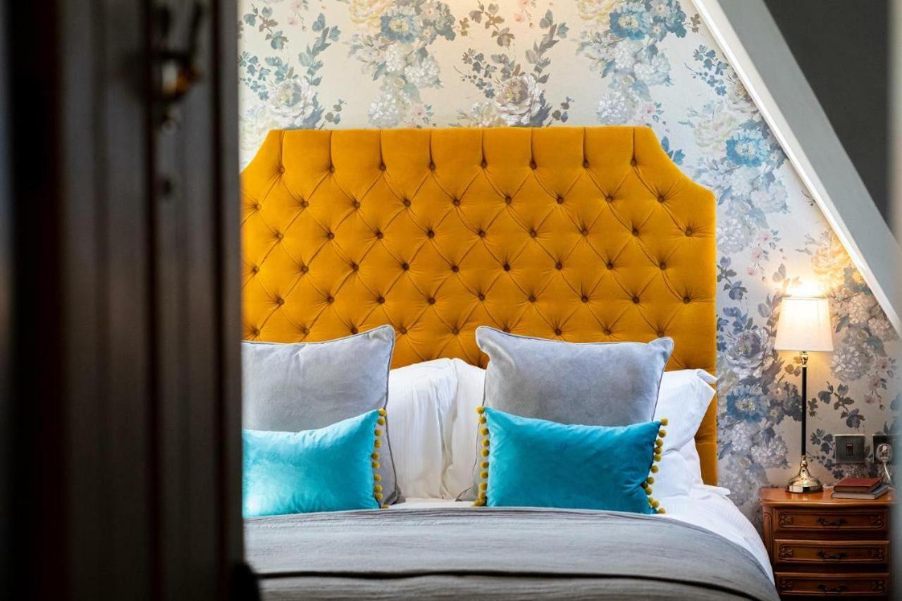 The Red Lion Hotel Londen Buitenkant foto