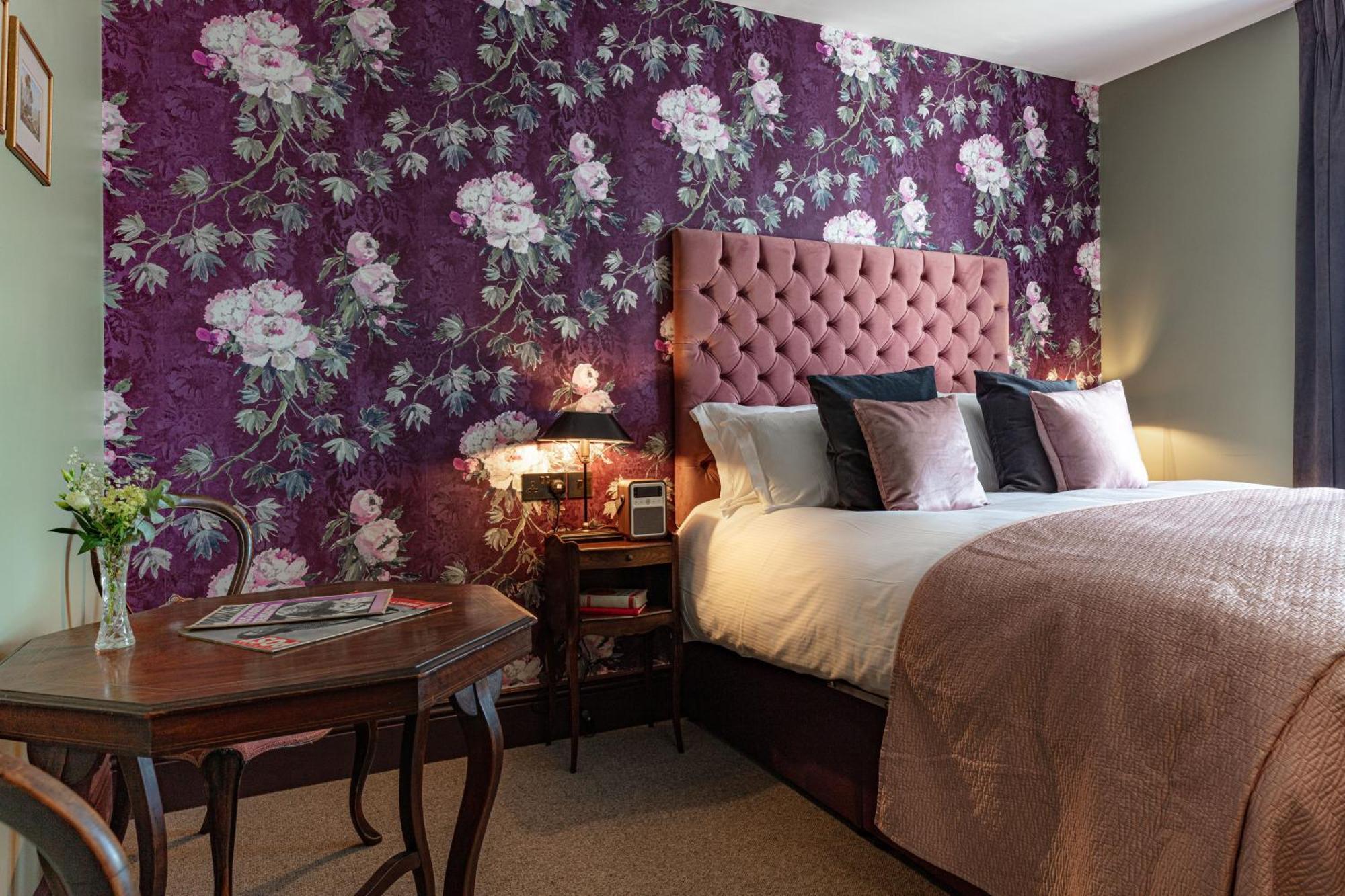 The Red Lion Hotel Londen Buitenkant foto