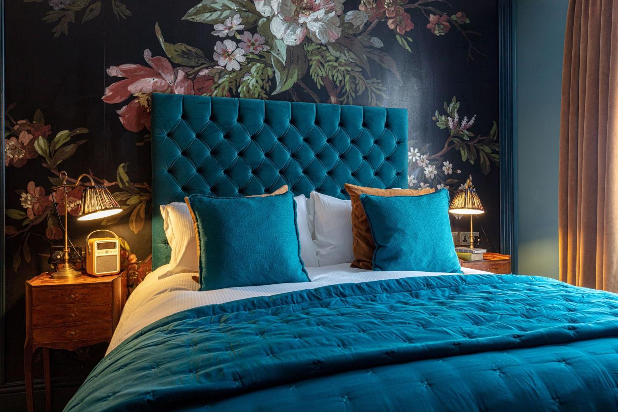The Red Lion Hotel Londen Buitenkant foto